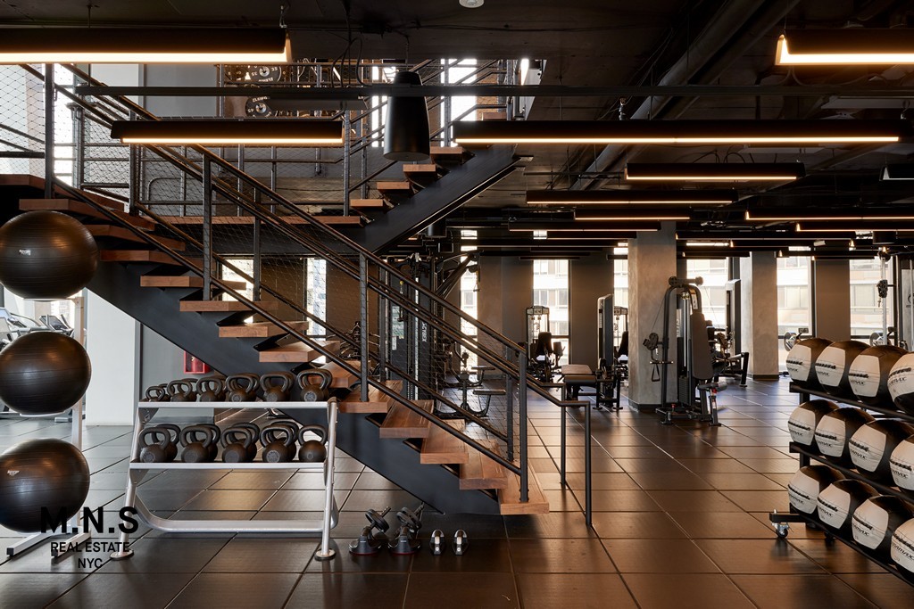 Listing photo 1 of 48