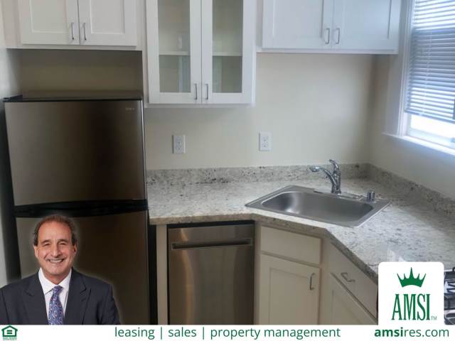 Listing photo 1 of 5