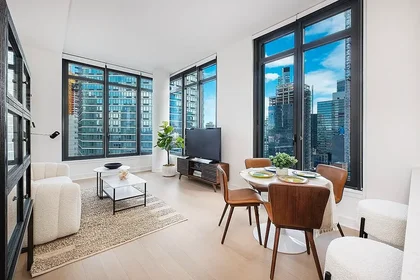 Listing photo 1 of 34