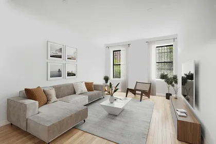 Listing photo 1 of 4