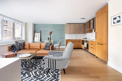 Listing photo 1 of 12