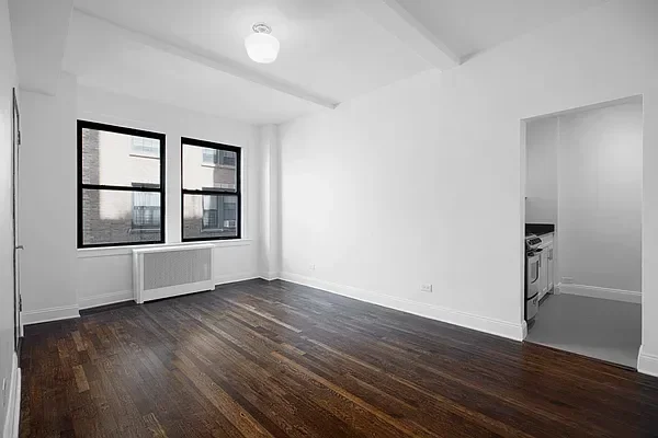 Listing photo 1 of 21