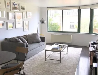 Listing photo 1 of 6