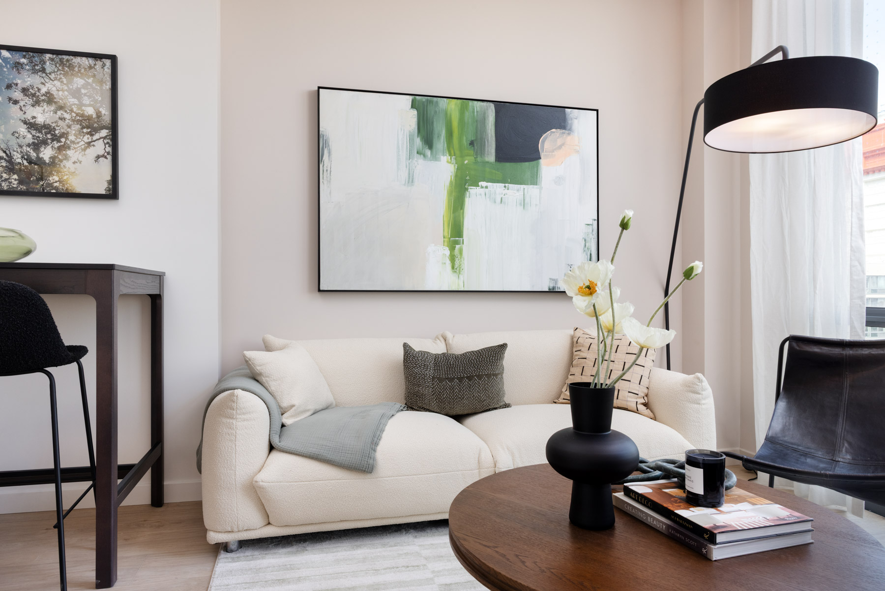 Listing photo 1 of 6