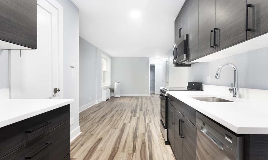 Listing photo 1 of 5