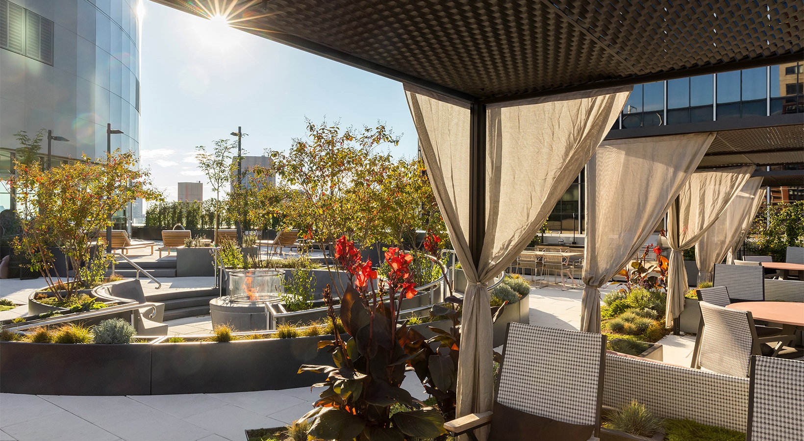 Listing photo 1 of 7