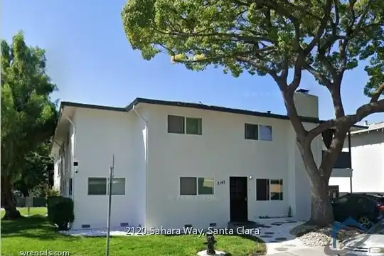 Listing photo 1 of 5