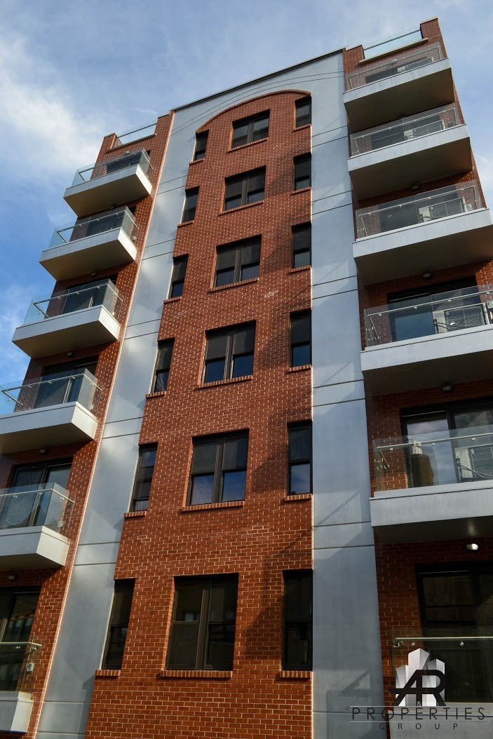 Listing photo 1 of 6