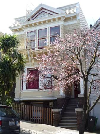 Listing photo 1 of 5
