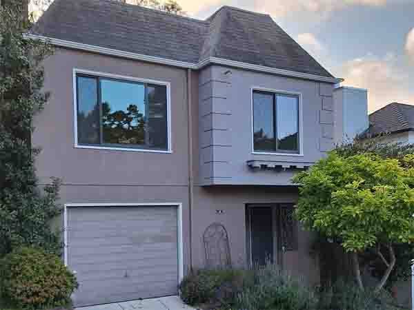 Listing photo 1 of 4