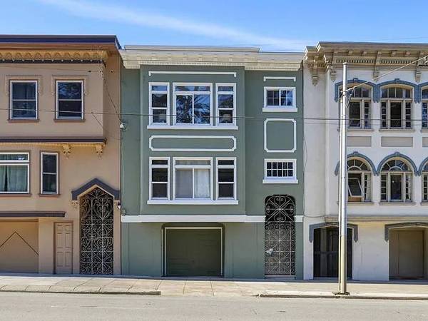 Listing photo 1 of 5