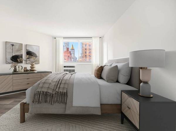 Listing photo 1 of 4