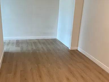 Listing photo 1 of 4