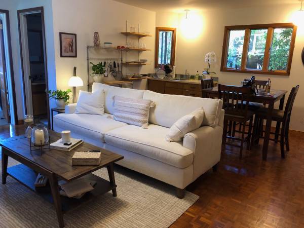 Listing photo 1 of 5