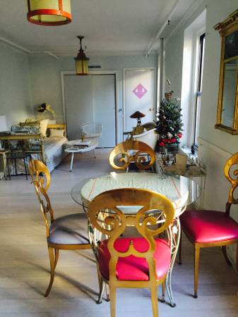 Listing photo 1 of 2