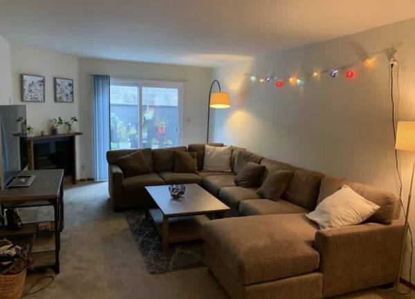 Listing photo 1 of 5