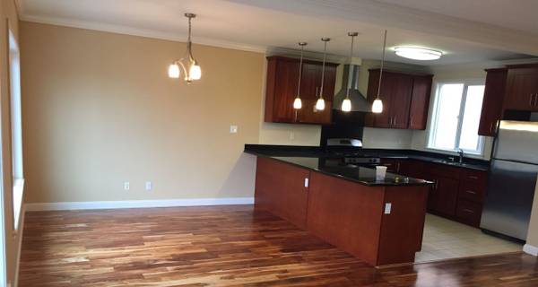 Listing photo 1 of 3