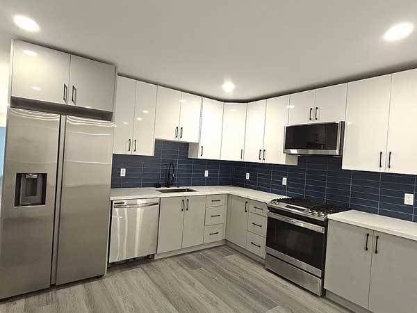 Listing photo 1 of 4