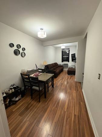 Listing photo 1 of 5