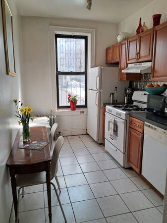 Listing photo 1 of 5