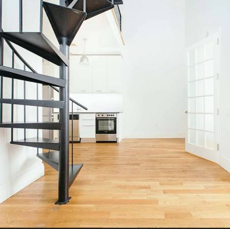 Listing photo 1 of 5