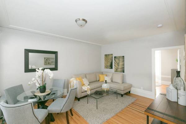 Listing photo 1 of 5