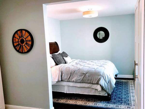 Listing photo 1 of 5