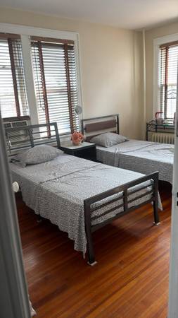 Listing photo 1 of 3