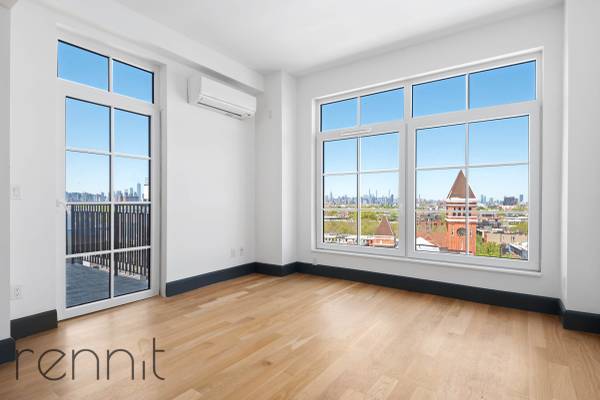 Listing photo 1 of 5