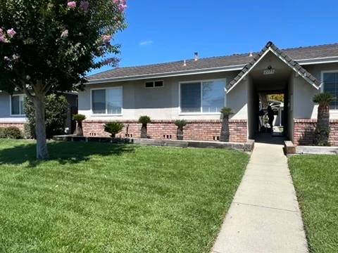 Listing photo 1 of 5