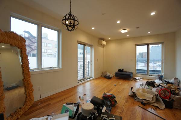 Listing photo 1 of 5