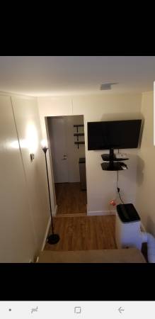 Listing photo 1 of 5