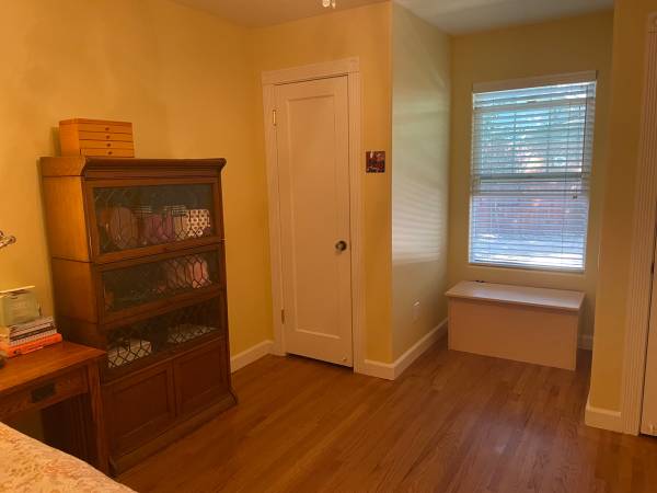 Listing photo 1 of 5