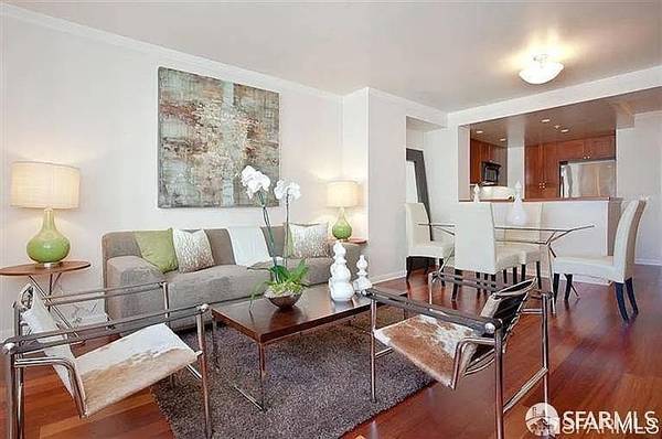Listing photo 1 of 5