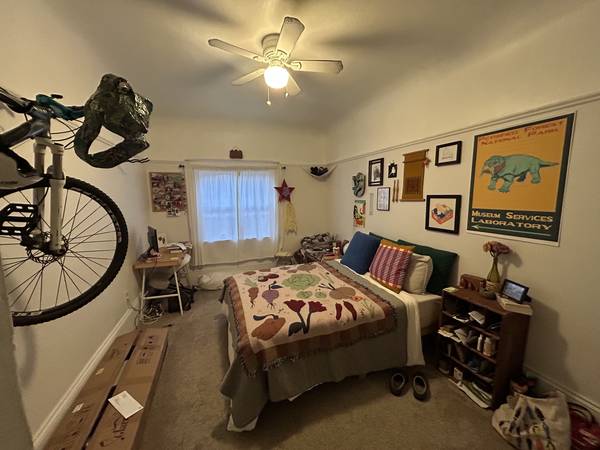 Listing photo 1 of 5