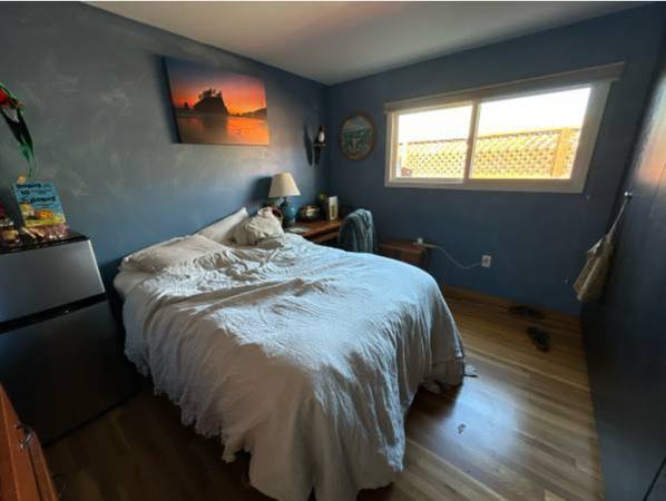 Listing photo 1 of 5