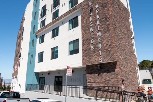 Listing photo 1 of 5