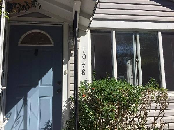Listing photo 1 of 2