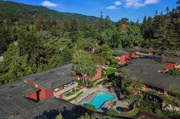 Listing photo 1 of 5