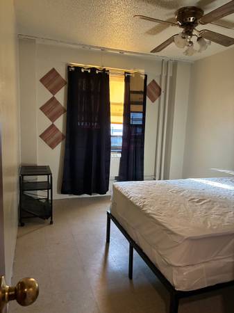 Listing photo 1 of 5