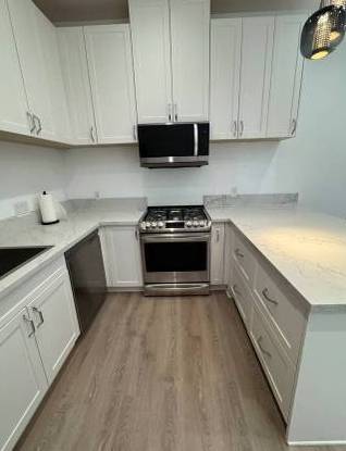 Listing photo 1 of 4