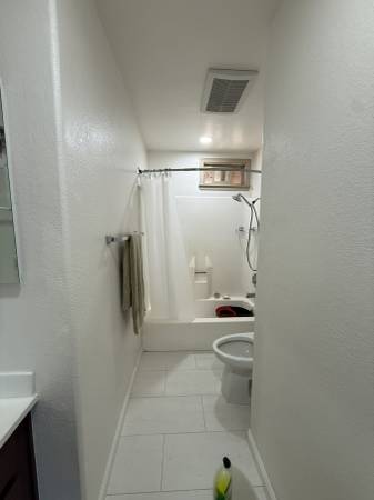 Listing photo 1 of 2