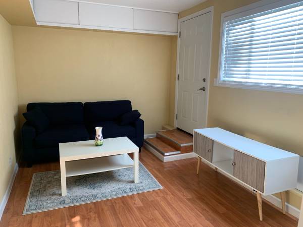 Listing photo 1 of 5
