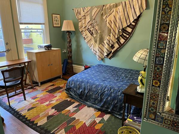 Listing photo 1 of 5