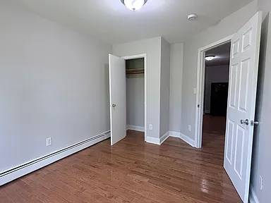 Listing photo 1 of 5