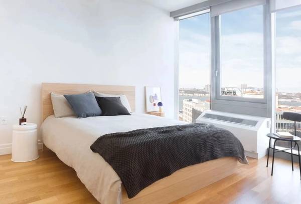 Listing photo 1 of 4