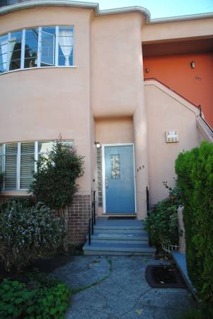 Listing photo 1 of 5