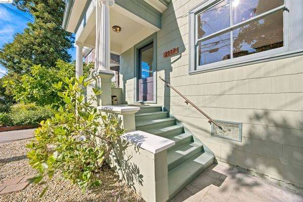 Listing photo 1 of 4