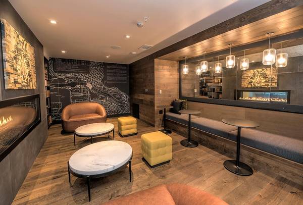 Listing photo 1 of 5