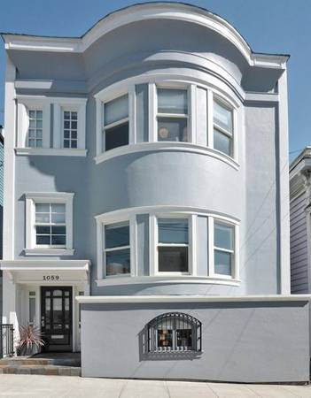 Listing photo 1 of 4